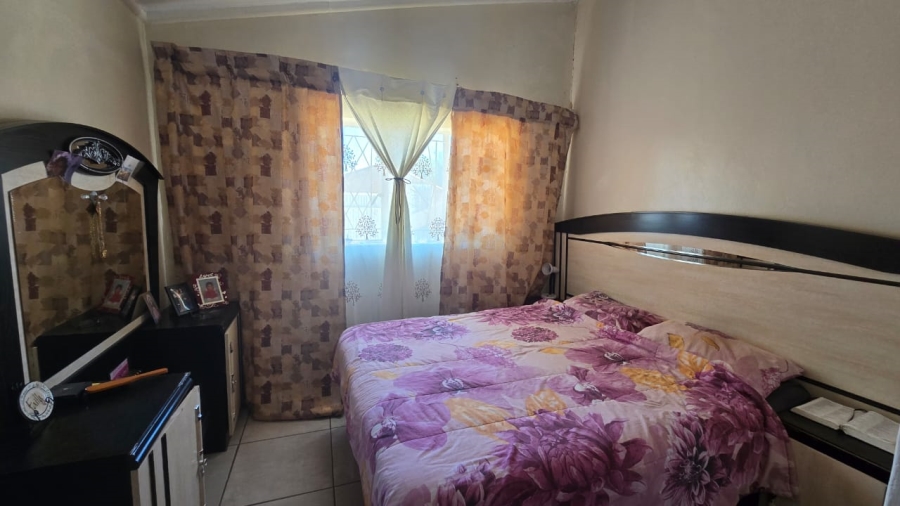 3 Bedroom Property for Sale in Roodepan Northern Cape